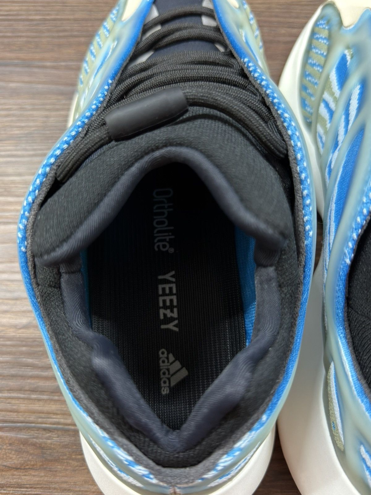 Yeezy Yeezy 700 v3 Arzareth 10US Size US 10 / EU 43 - 8 Thumbnail