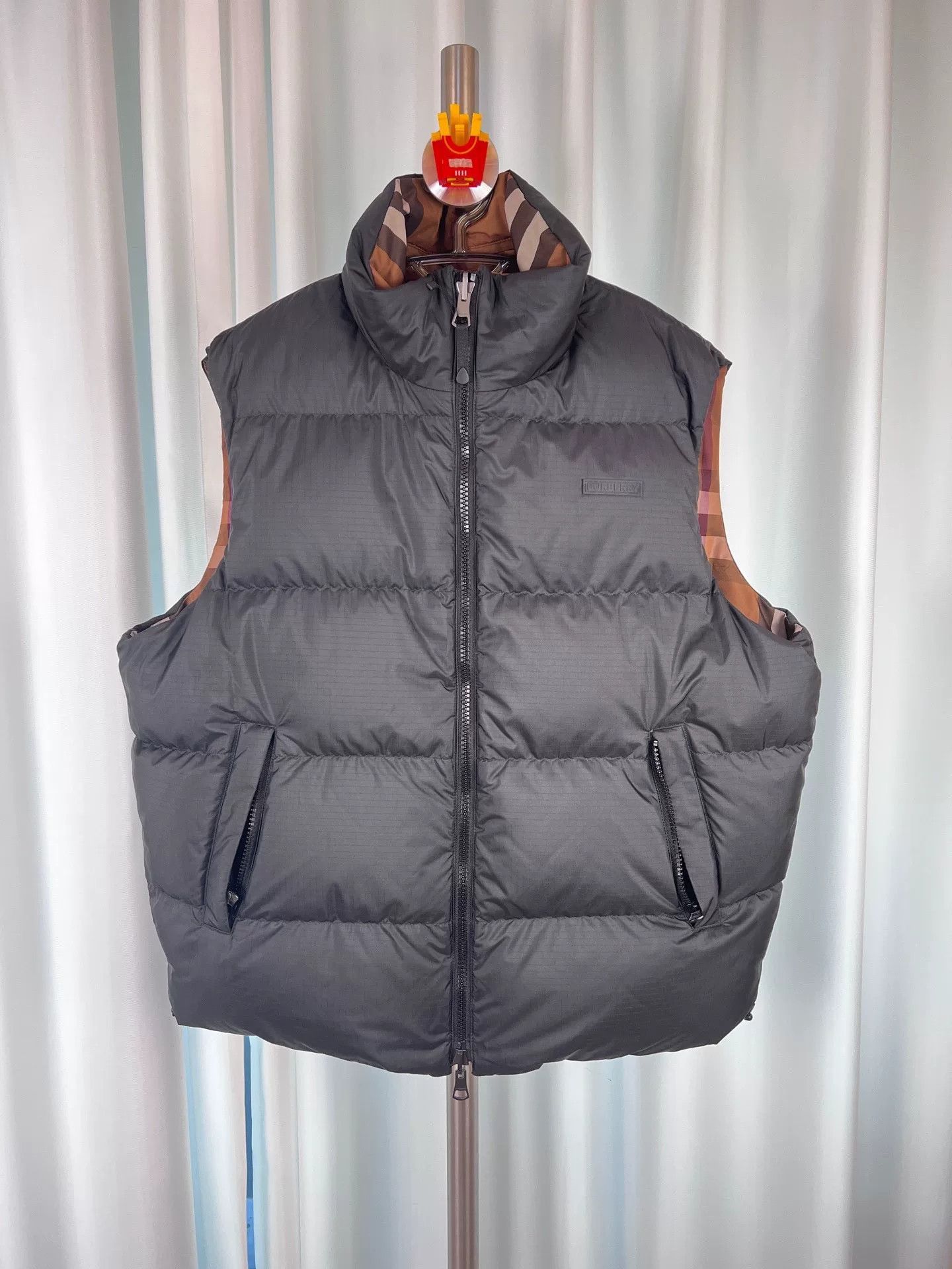 Burberry Burberry Reversible Check Nylon Sleeveless Vest Size US XL / EU 56 / 4 - 1 Thumbnail