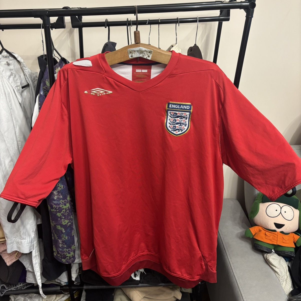 Vintage Vintage Umbro England Soccer Jersey Football T-Shirt Size US L / EU 52-54 / 3 - 1 Thumbnail