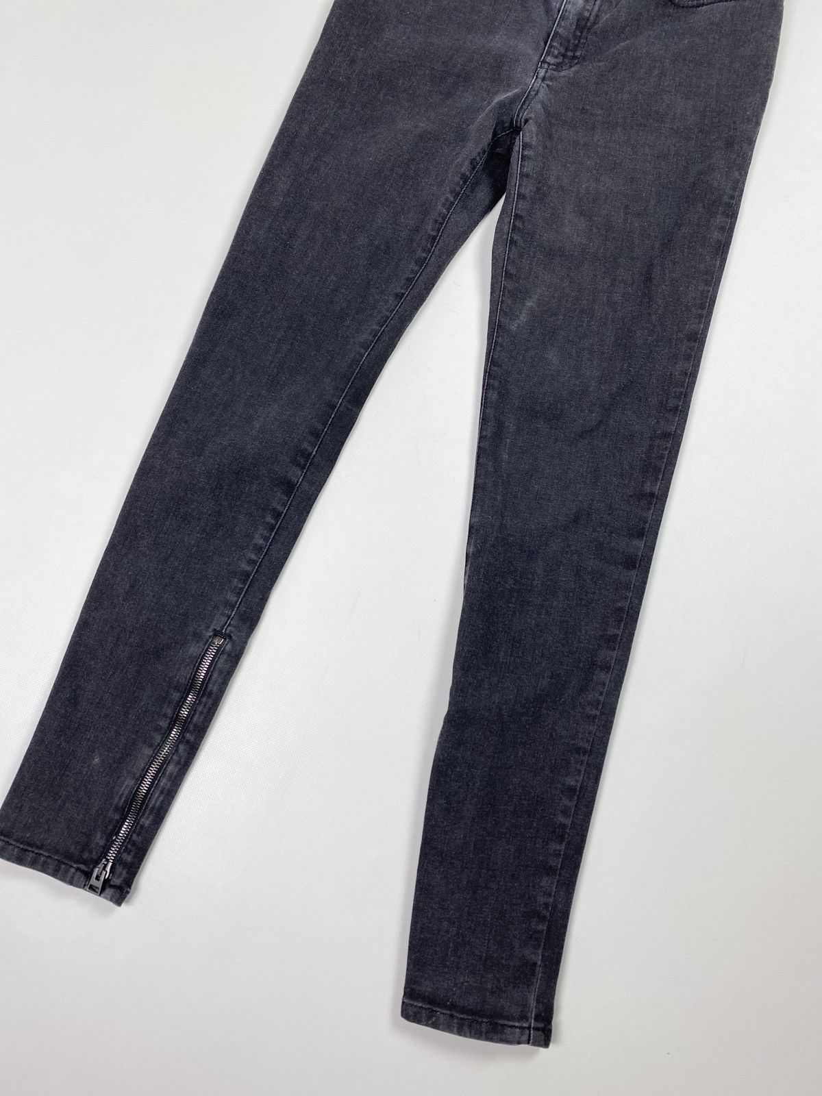 Tom Ford Tom Ford ladies ankle zip skinny jeans size 28 Size 28" / US 6 / IT 42 - 3 Thumbnail