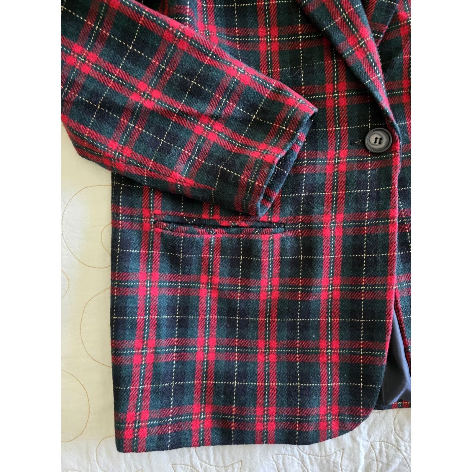 Vintage VINTAGE Sag Harbor Blazer Wool Plaid Red Black Velvet Collar 1990s Women Mens? Size L / US 10 / IT 46 - 2 Thumbnail
