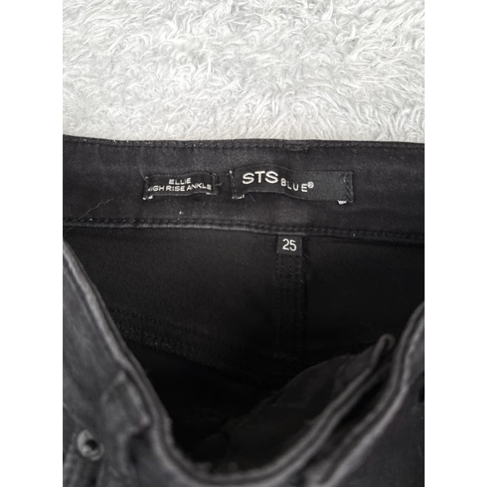 Vintage STS Blue Jeans Women Slim Black 25x26 Adult Regular Ankle Cotton Denim 5-Pocket 26" Inseam Mens? Size 42" / US 20 - 6 Thumbnail