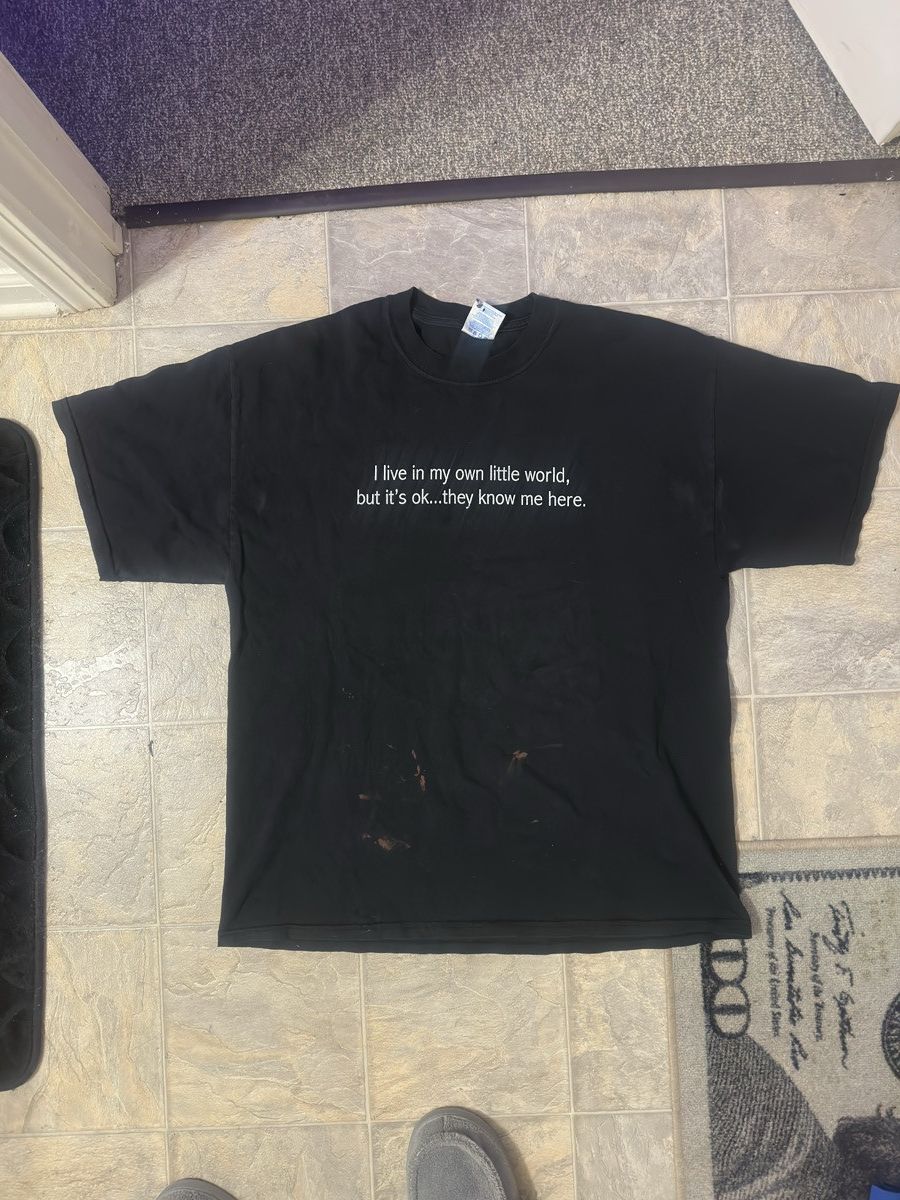 Vintage Vintage “My Little World” Tee Size US XL / EU 56 / 4 - 1 Thumbnail