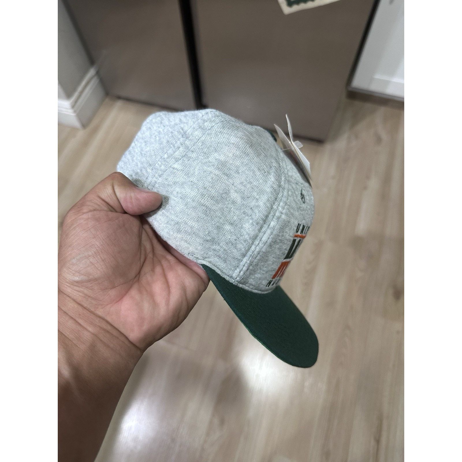 & Other Stories Vintage 90s University Of Miami Hurricanes SnapBack Hat Size ONE SIZE - 2 Thumbnail