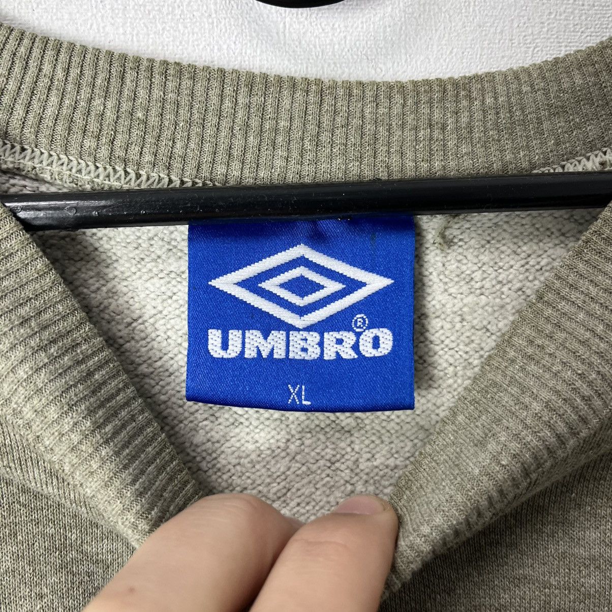 Umbro Vintage Umbro Sweatshirt Big Logo Size XL Streetwear Size US XL / EU 56 / 4 - 10 Thumbnail