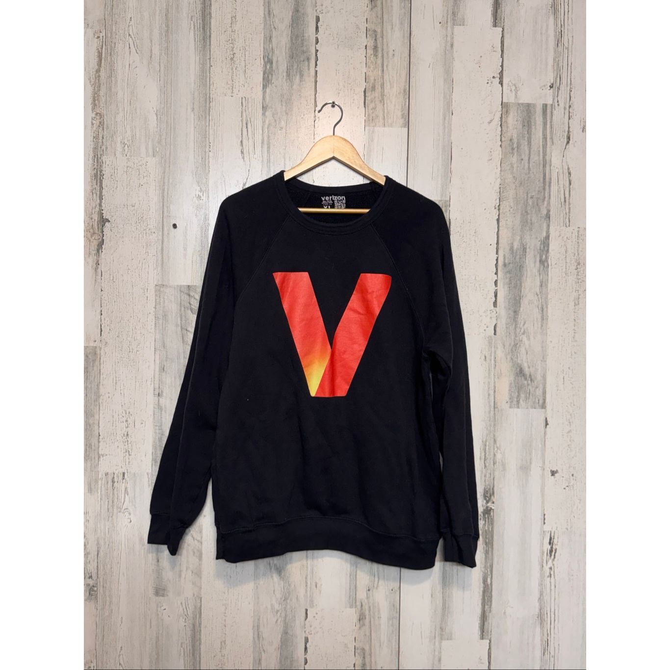 Other Verizon Logo Crewneck Sweatshirt Black XL Size US XL / EU 56 / 4 - 3 Thumbnail