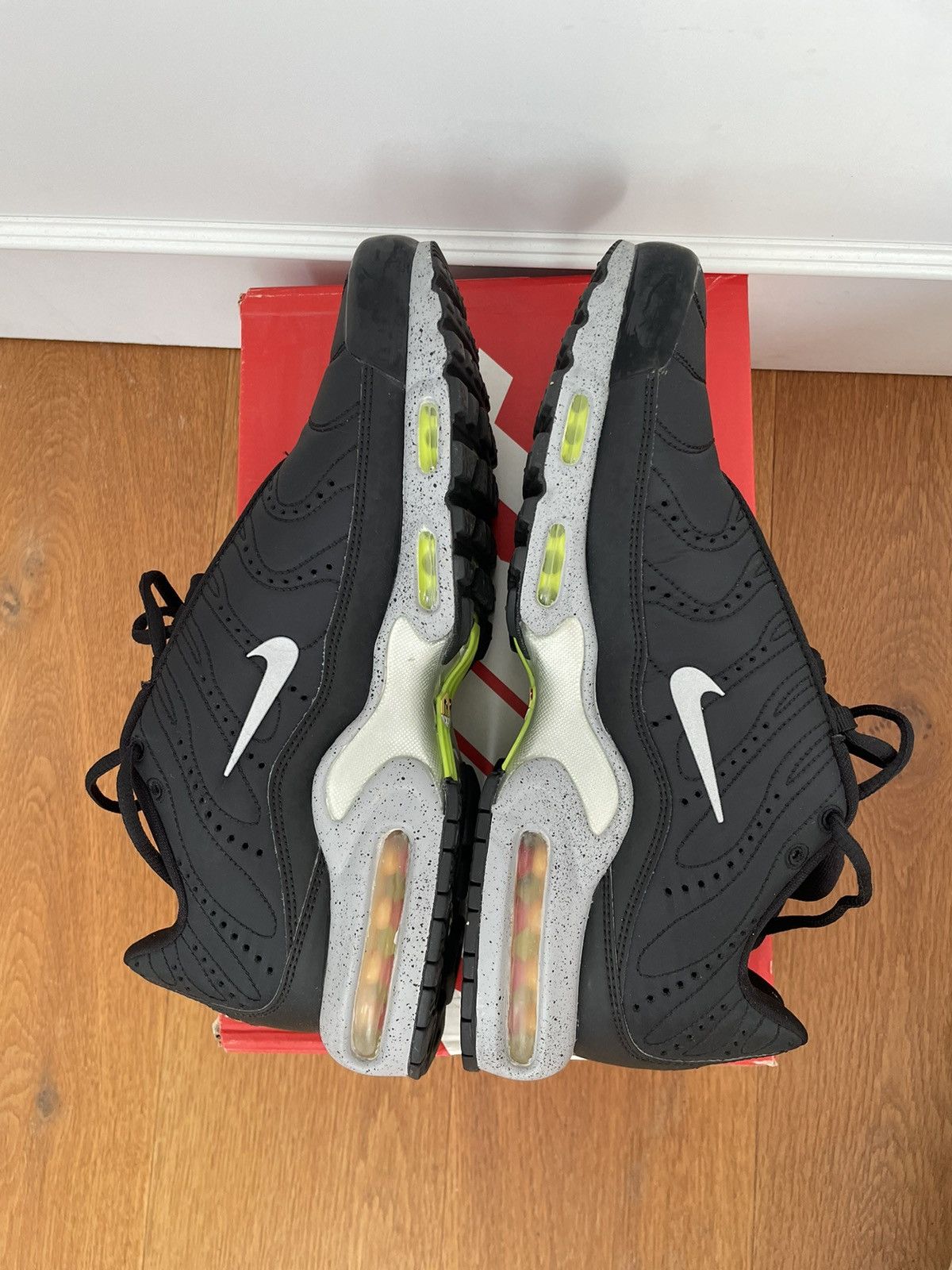 Nike Nike Air Max Plus PRM black/volt Size US 11.5 / EU 44-45 - 4 Thumbnail