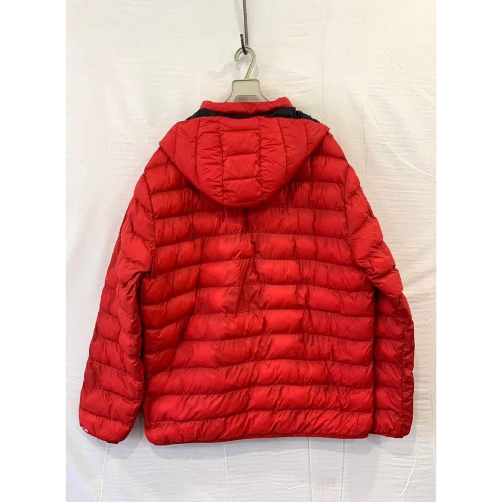 Ferrari Ferrari × Puma Down Puffer Jacket XXL Men Red Hooded Scuderia Shield Motorsport Jacket Size US XXL / EU 58 / 5 - 2 Thumbnail