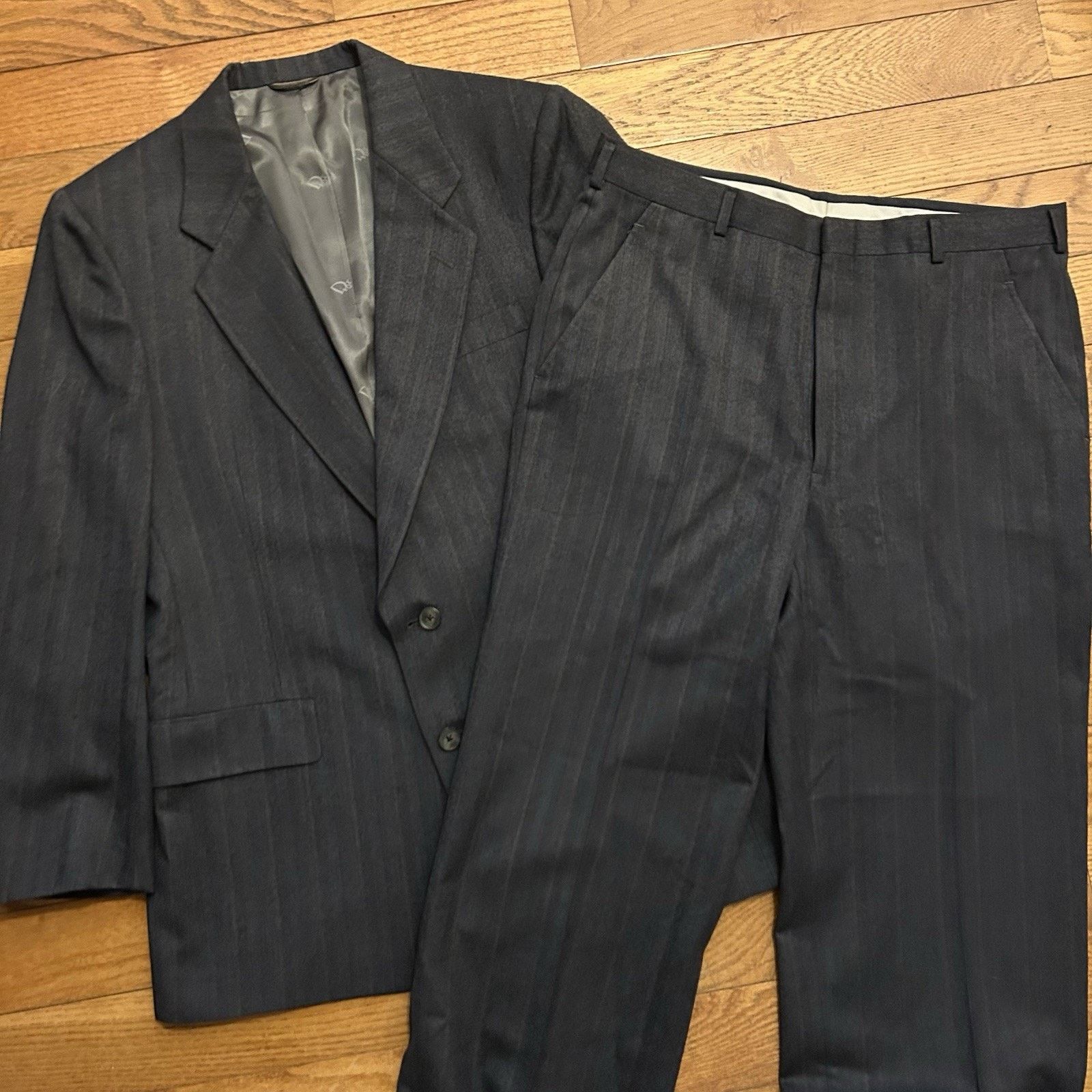 Herringbone Grey Wool Suit Jacket And Pants 40