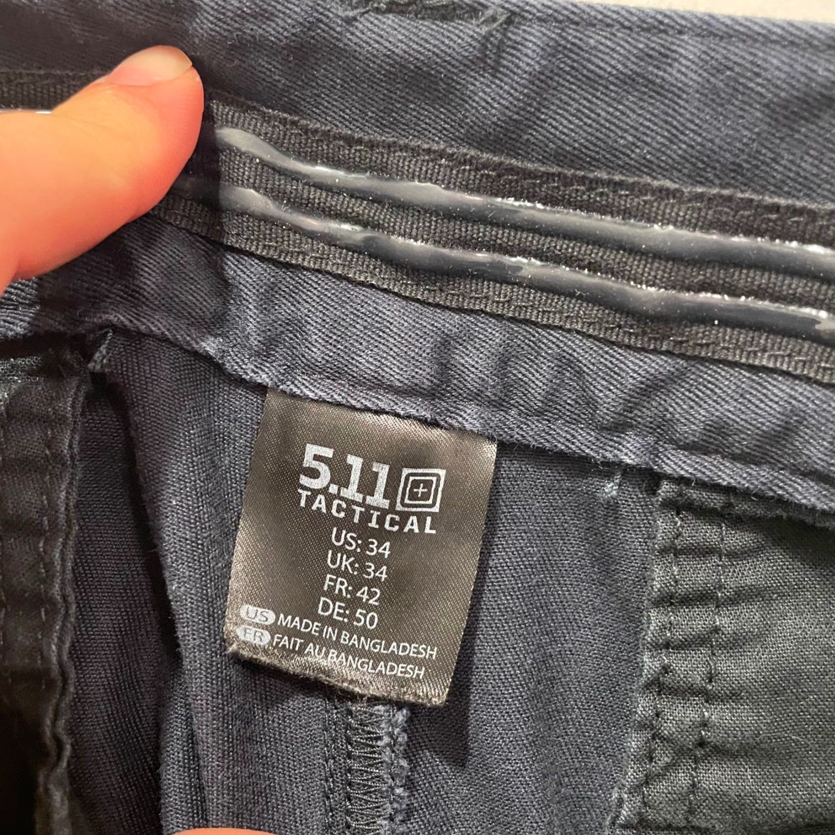 Vintage 5.11 Tactical Pants Mens Navy Blue Cargo Pockets Workwear Size 34 Regular Cotton Blend Canvas Trouser Waist 34 Inseam 30 Short? Size US 34 / EU 50 - 3 Thumbnail