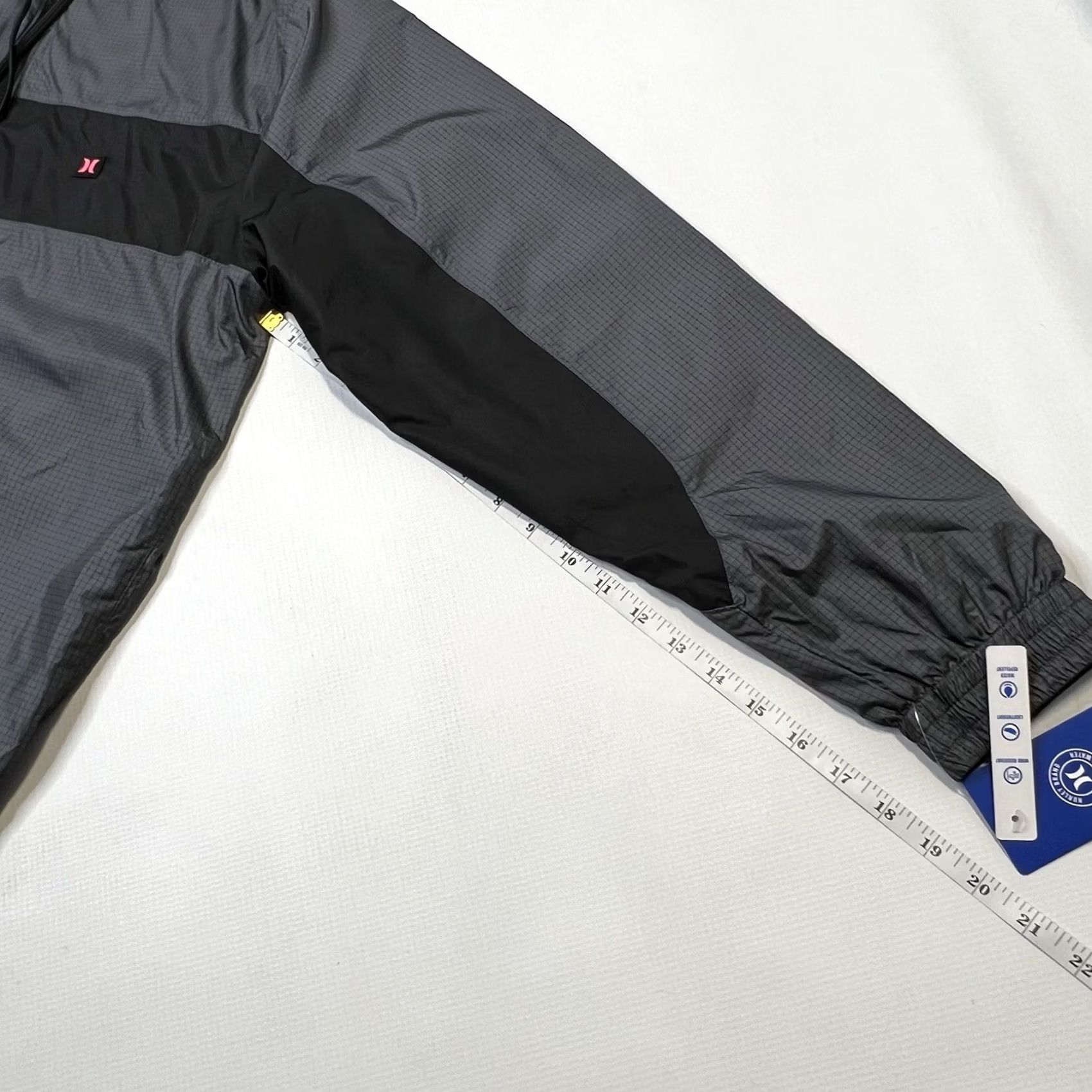 Hurley Hurley Windbreaker Jacket Mens Size L 90s Pink Gray Black Full Zip Hooded Pockets Lightweight New Regular fit Color Blocked Shirt/Coat? Size US L / EU 52-54 / 3 - 7 Thumbnail