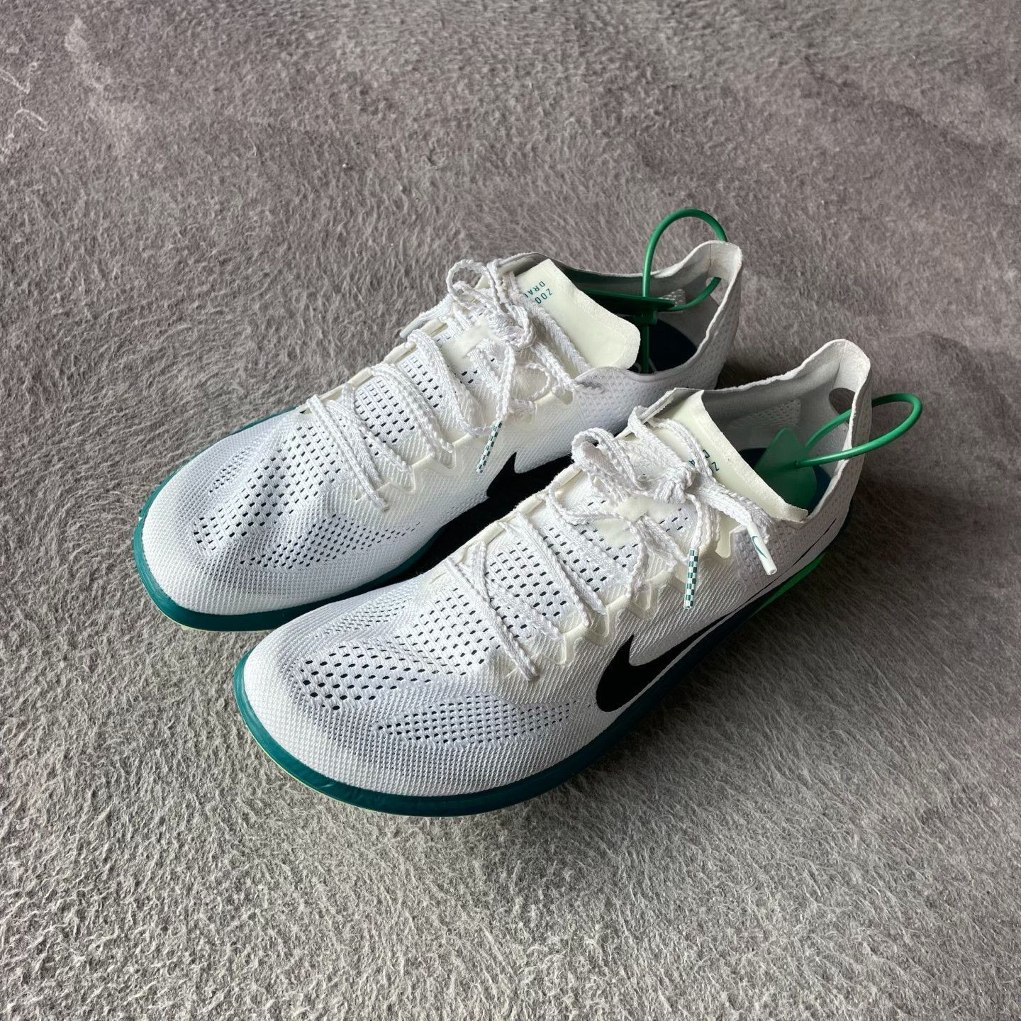 Nike Nike ZOOMX White Lowtop Sneakers 41 Men Size US 8.5 / EU 41-42 - 1 Thumbnail