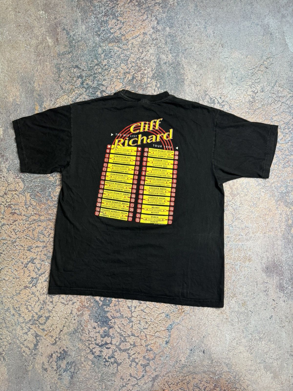 Band Tees Cliff Richard Tour 1994 vintage t shirt 90s Size US XL / EU 56 / 4 - 2 Thumbnail