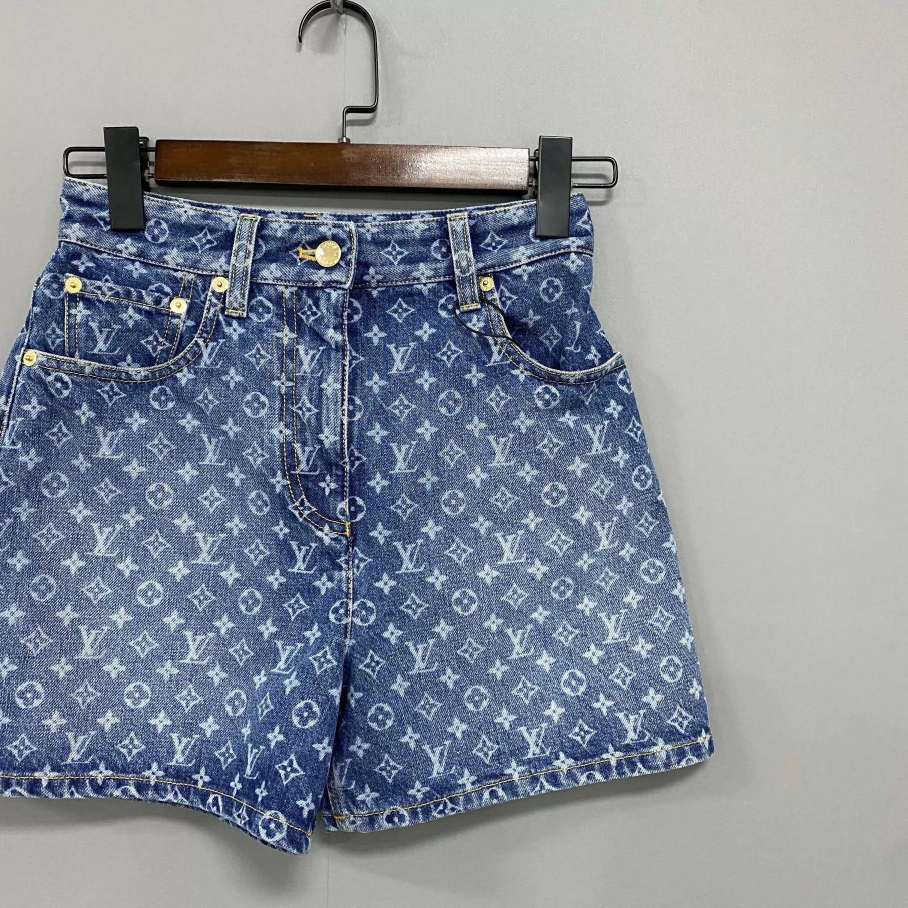 Louis Vuitton LV 25ss Monogram Print Denim Short 99new 34 Size 25" / US 0 / IT 36 - 3 Thumbnail