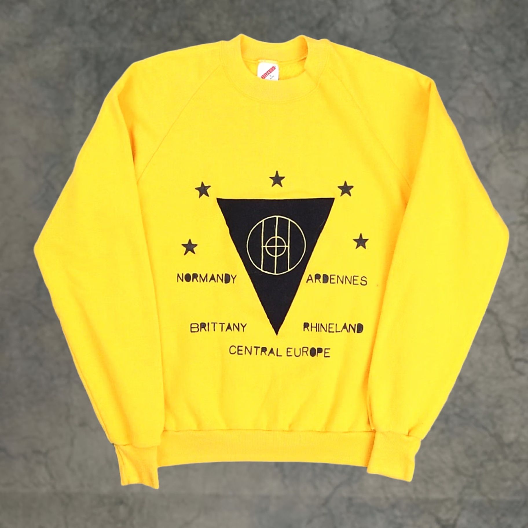 Vintage VINTAGE Shirt Mens L Yellow Central Europe Long Sleeve Crew Neck Pullover Sweatshirt Size US L / EU 52-54 / 3 - 1 Thumbnail