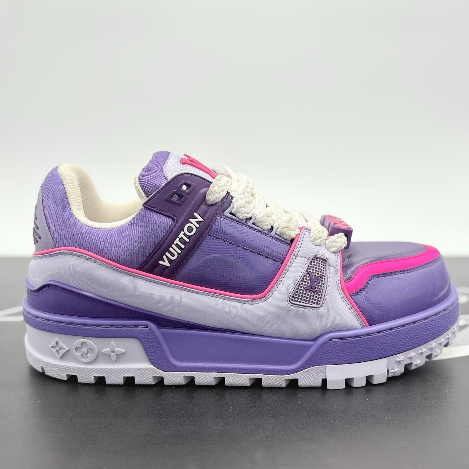 Louis Vuitton (9-9.5 US) Louis Vuitton Maxi ' Purple Pink ' | SUPER CLEAN! Size US 9 / EU 42 - 2 Thumbnail