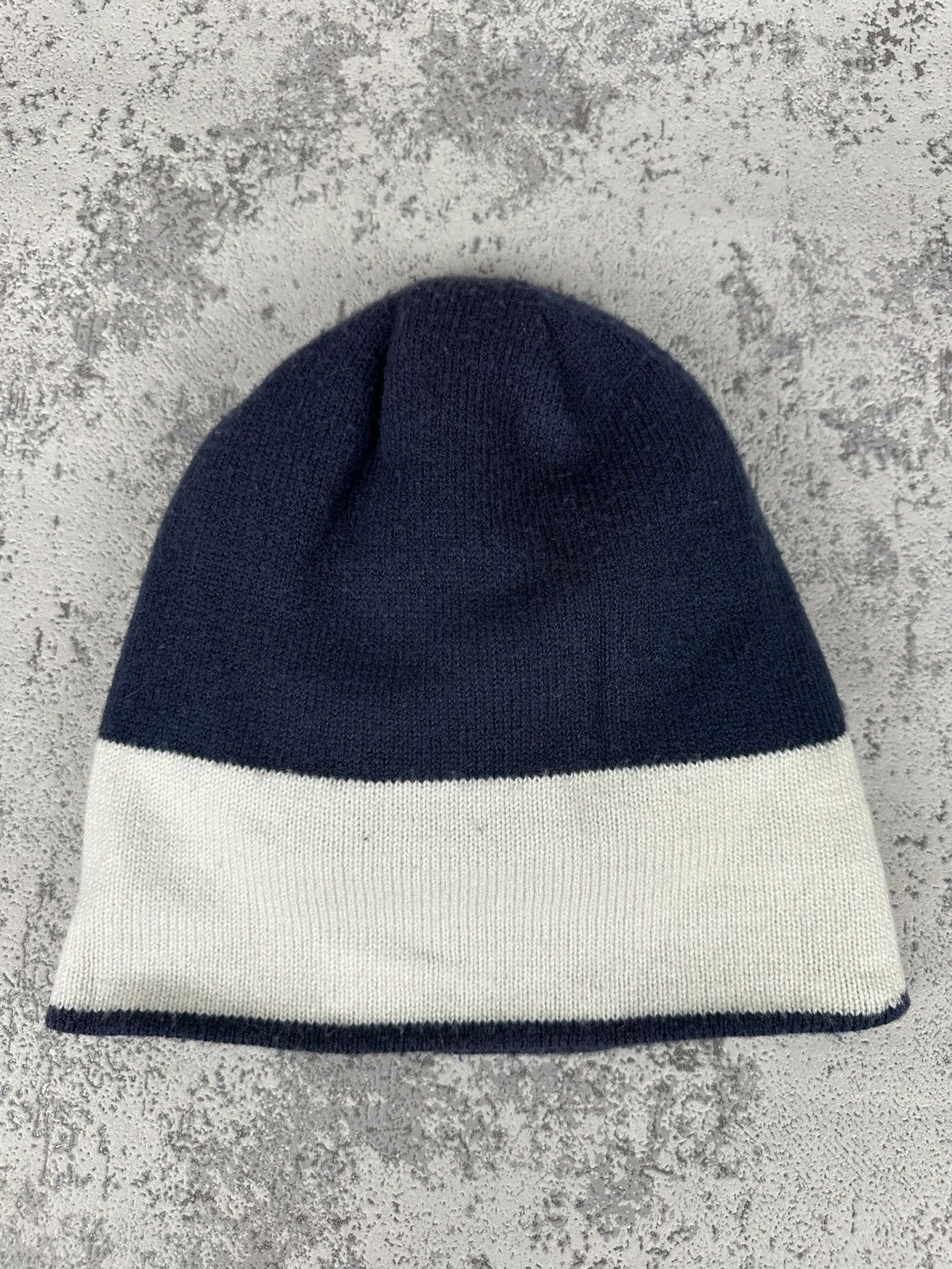 Nike Vintage Nike Beanie Hat Navy/White Double Sided Logo Size ONE SIZE - 5 Thumbnail