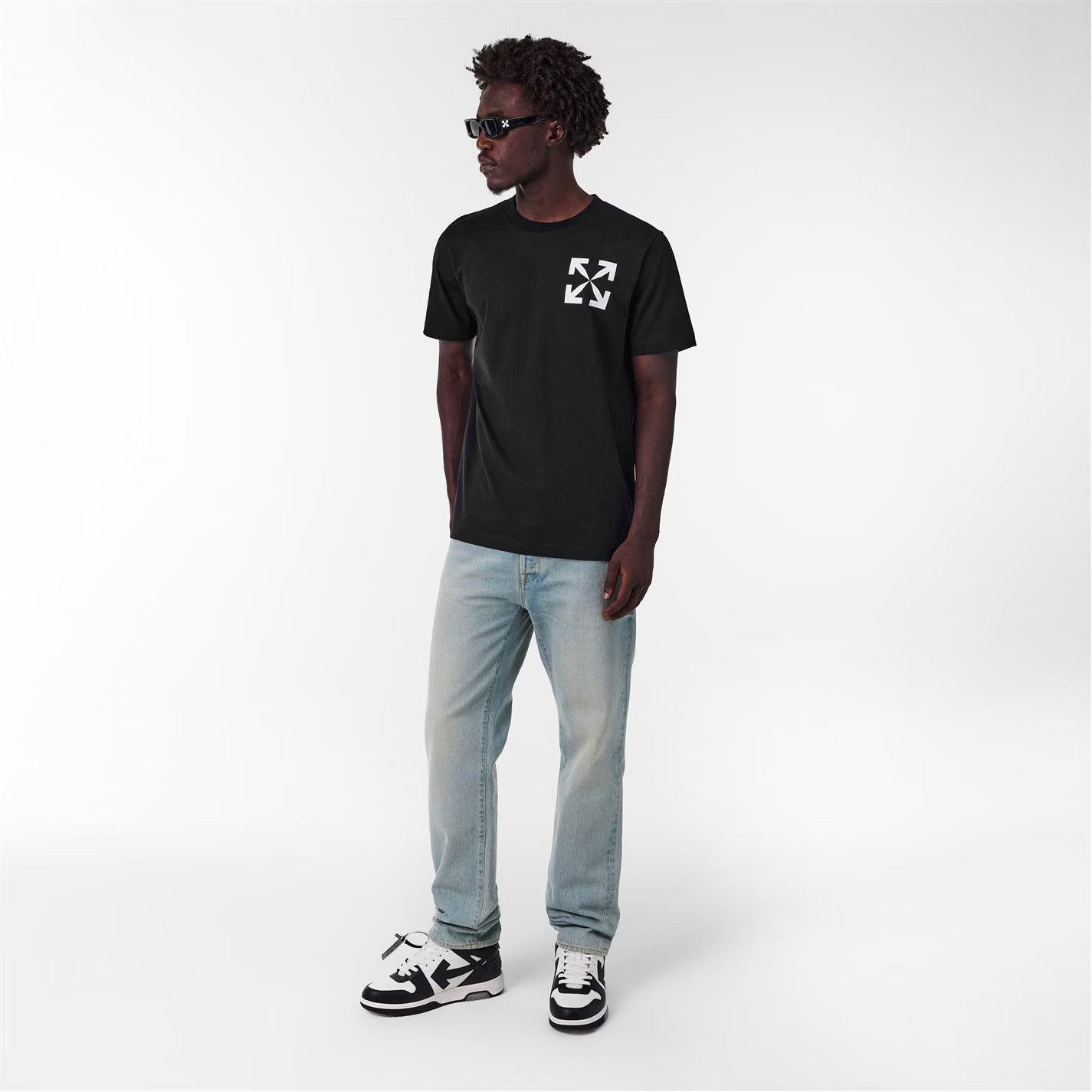Off-White o1g2r1mq0226 Single Arrow T-Shirt In Black Size US XS / EU 42 / 0 - 6 Thumbnail