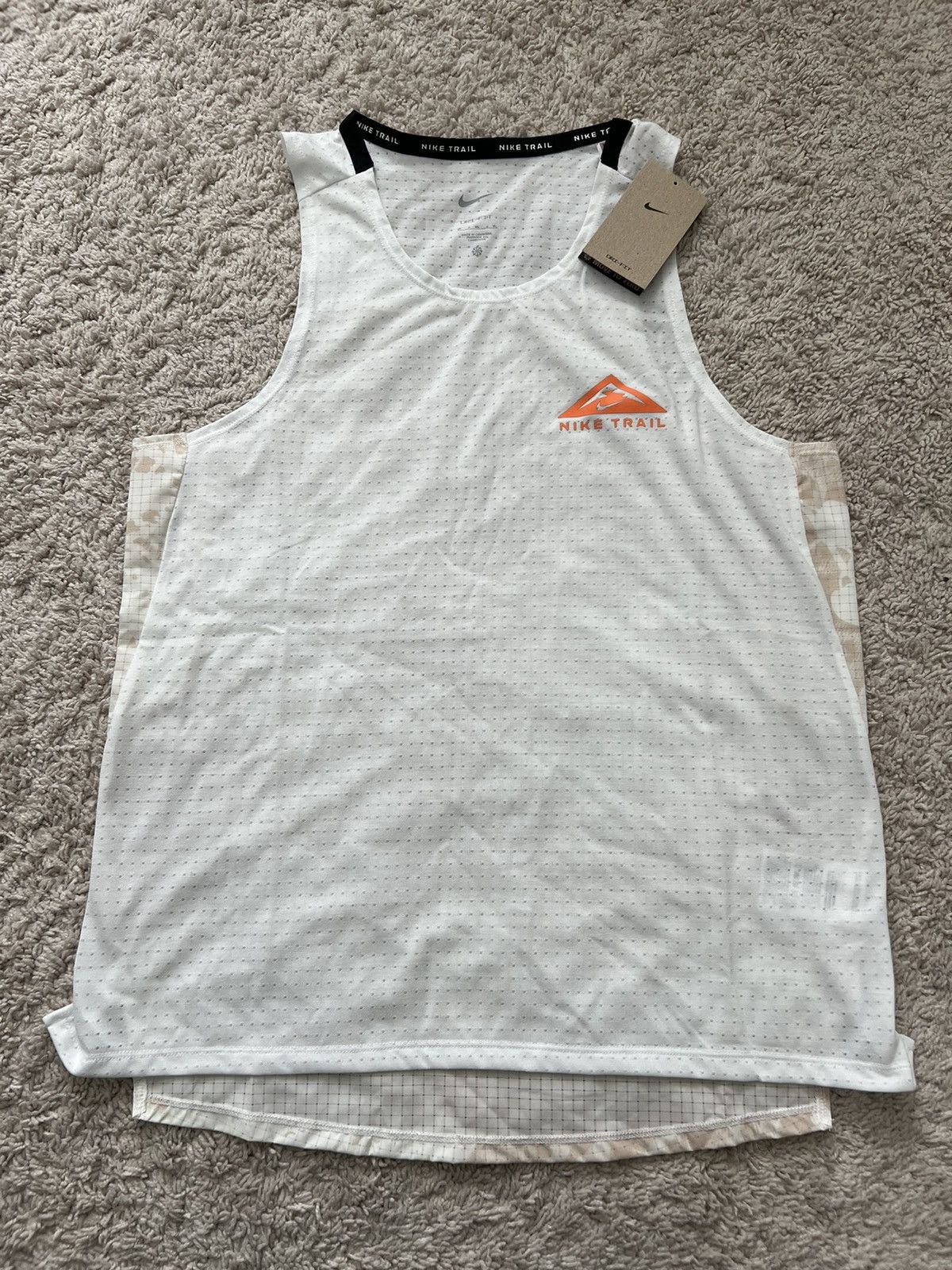 Nike Nike Trail Solar Dri-FIT Reflective Running Tank Top Size US M / EU 48-50 / 2 - 6 Thumbnail