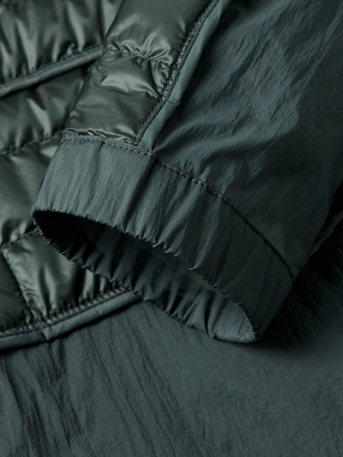 Moncler o1y0225 Hooded Jacket in Dark Green Size US XL / EU 56 / 4 - 3 Thumbnail
