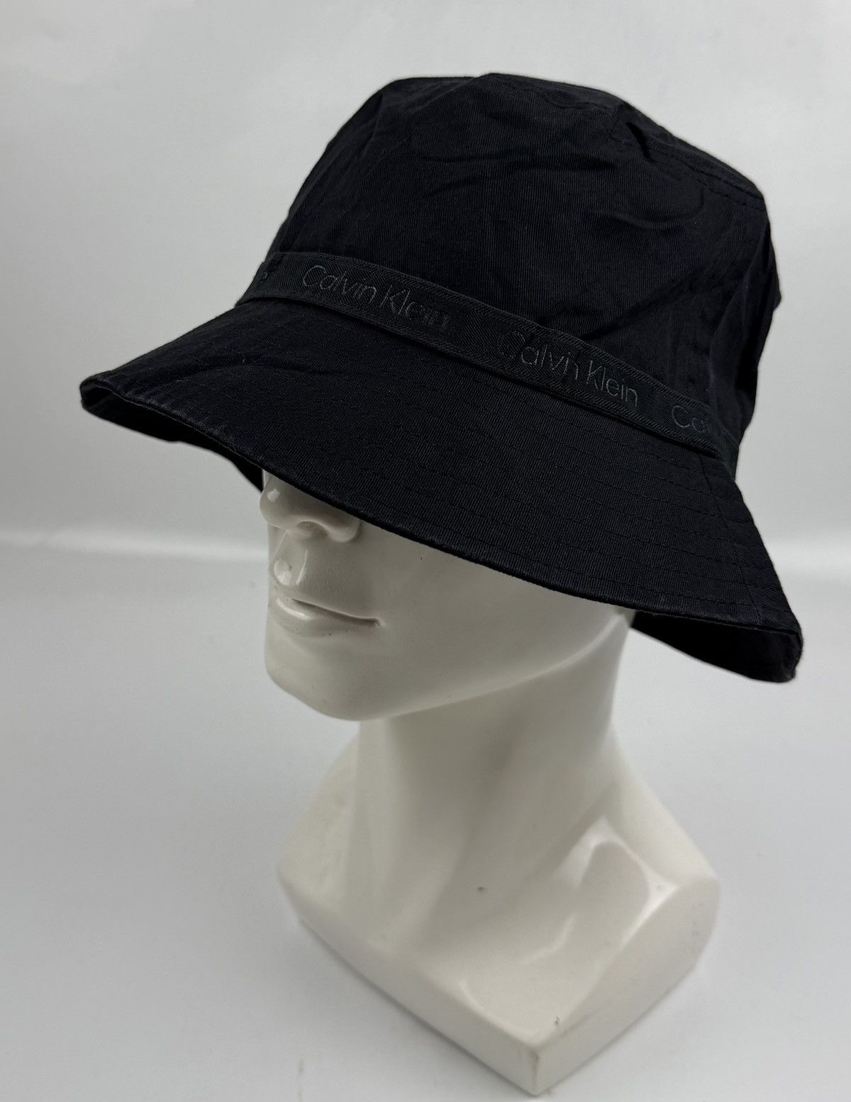 Calvin Klein calvin klein bucket hat tc53 Size ONE SIZE - 1 Thumbnail
