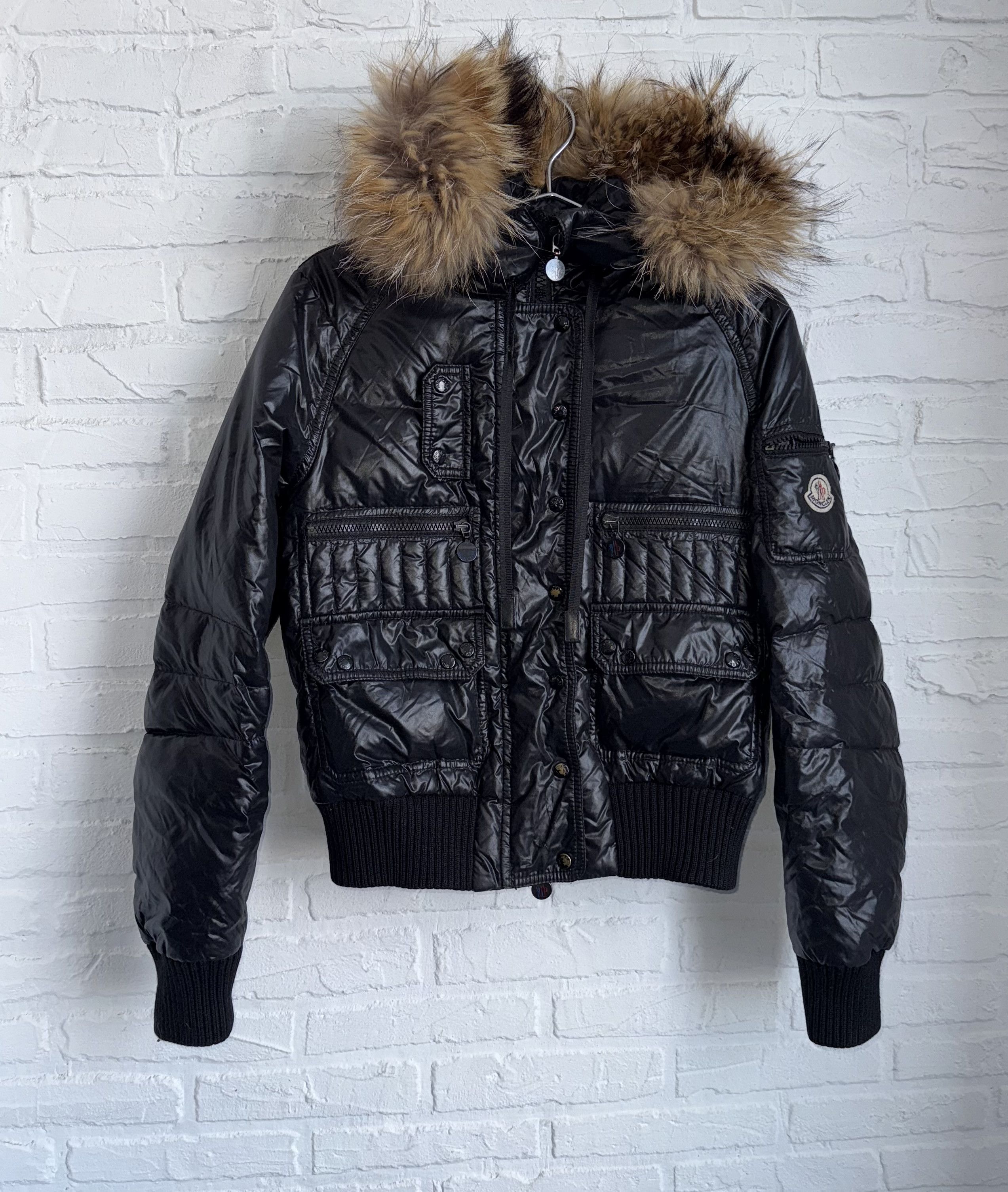 Moncler Moncler fur hood short puffer down jacket Size XS / US 0-2 / IT 36-38 - 1 Thumbnail