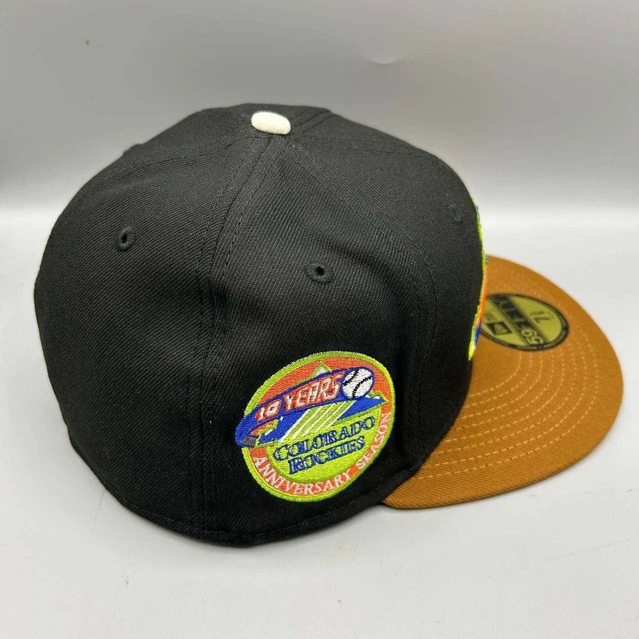New Era Colorado Rockies Hat Men 7 3/8 Black Brown MLB Fitted Cap Size ONE SIZE - 1 Thumbnail