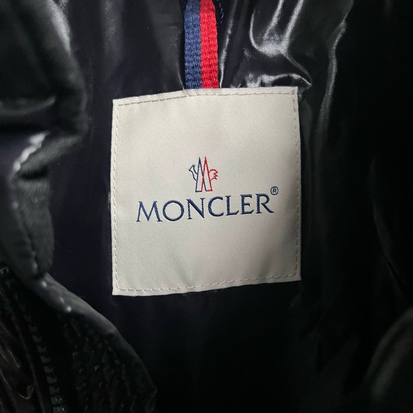 Moncler moncler black logo print sleeveless down vest Size US M / EU 48-50 / 2 - 3 Thumbnail