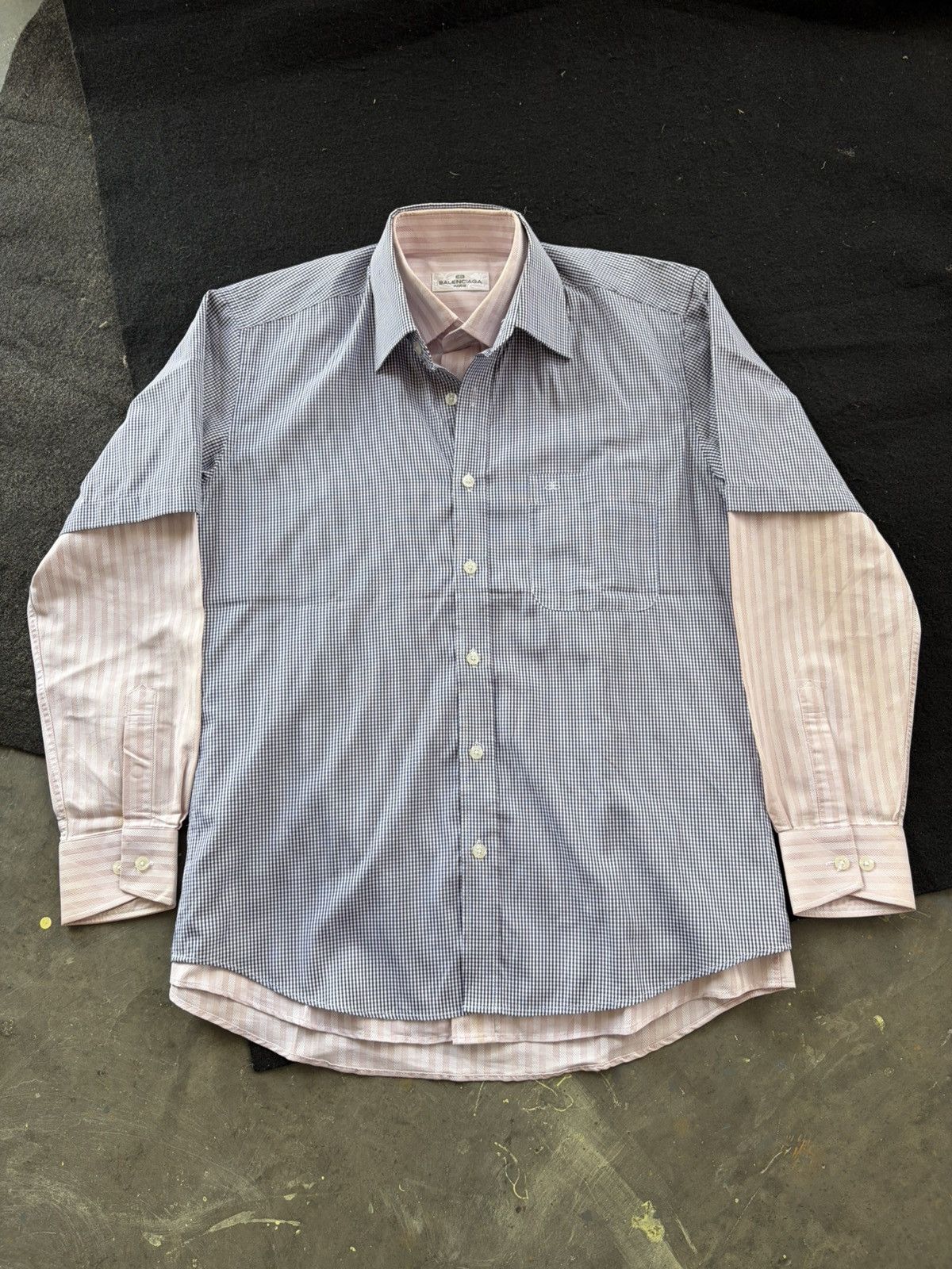 Balenciaga Balenciaga double layered vintage shirt button Size US L / EU 52-54 / 3 - 1 Thumbnail