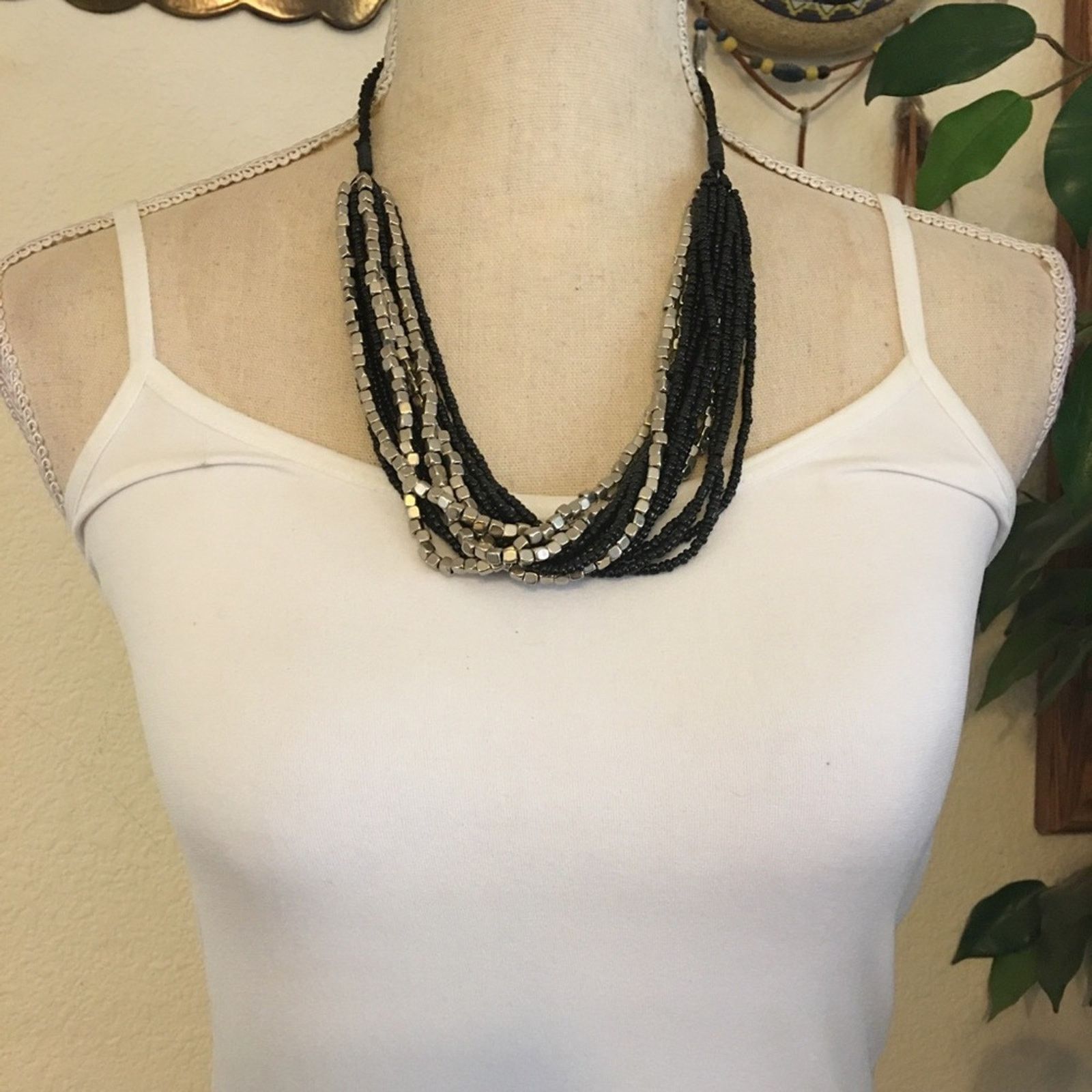 Jewelry Hand crafted braided seed bead necklace Size ONE SIZE - 3 Thumbnail