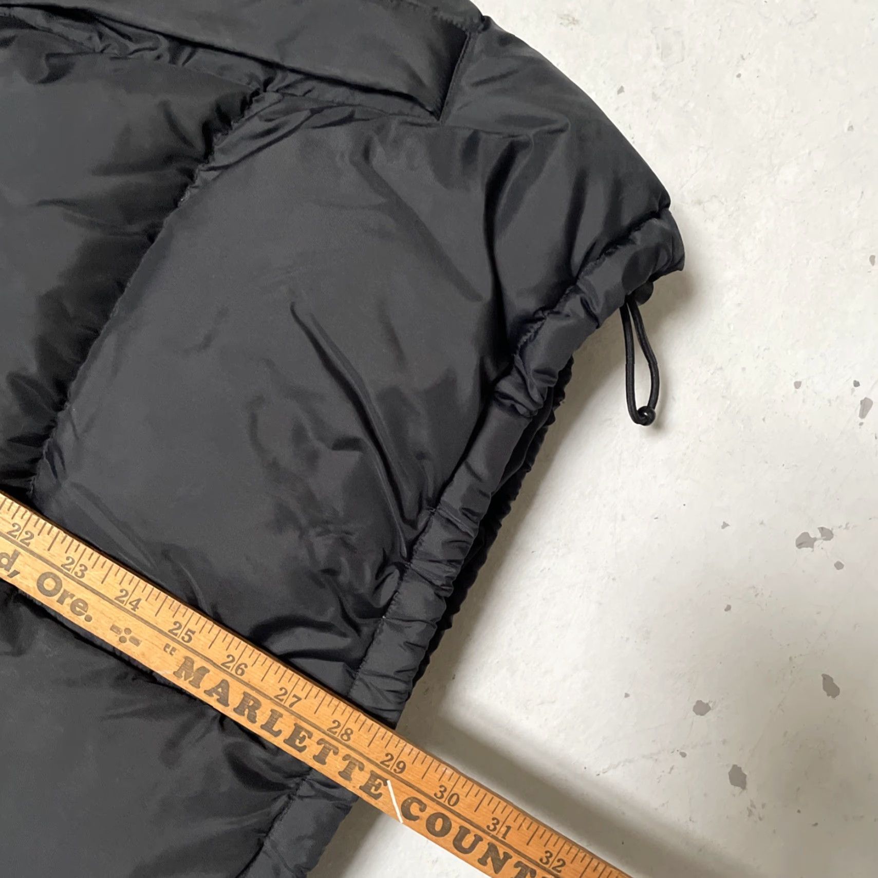 Timberland VINTAGE Timberland Puffer Jacket Unisex Adults L Black Down 90s Streetwear Hip Hop City NYC Size US L / EU 52-54 / 3 - 6 Thumbnail