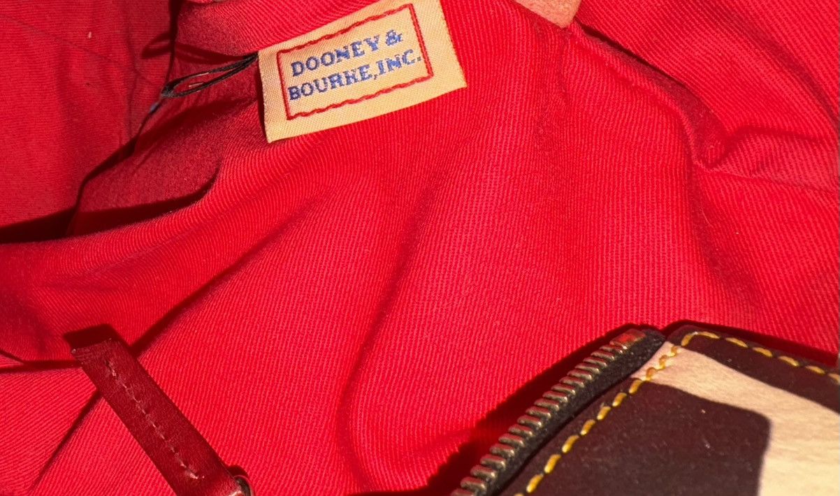 Dooney & Bourke Dooney & Bourke Vintage Rare Leather Tote Size ONE SIZE - 8 Thumbnail
