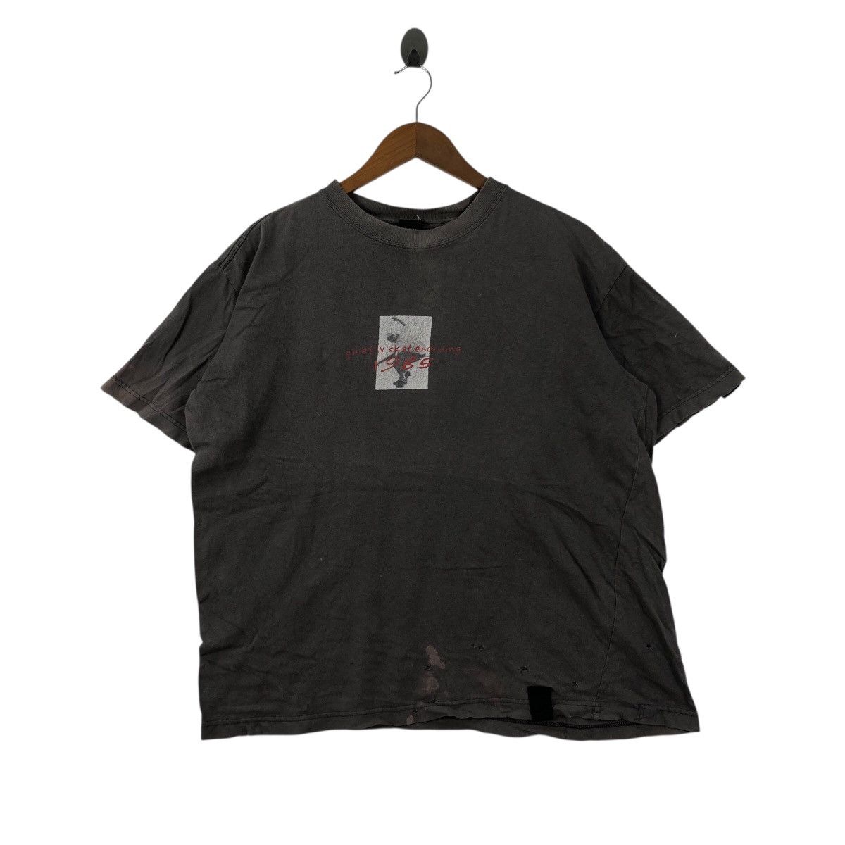 Vintage Vintage Distressed 1985 QUIETLY SKATEBOARDING Skate T-Shirt Size US XL / EU 56 / 4 - 1 Thumbnail