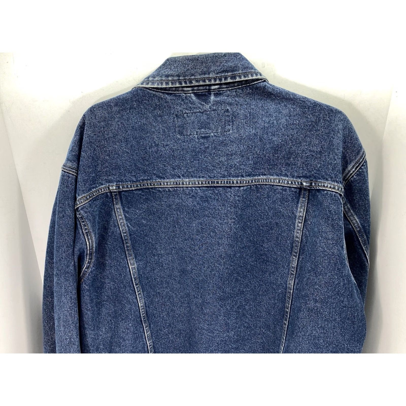Wrangler Wrangler Denim Trucker Jacket Men Large Blue Button Western Medium Wash Jacket Mens Blue Wrangler Size US L / EU 52-54 / 3 - 6 Thumbnail