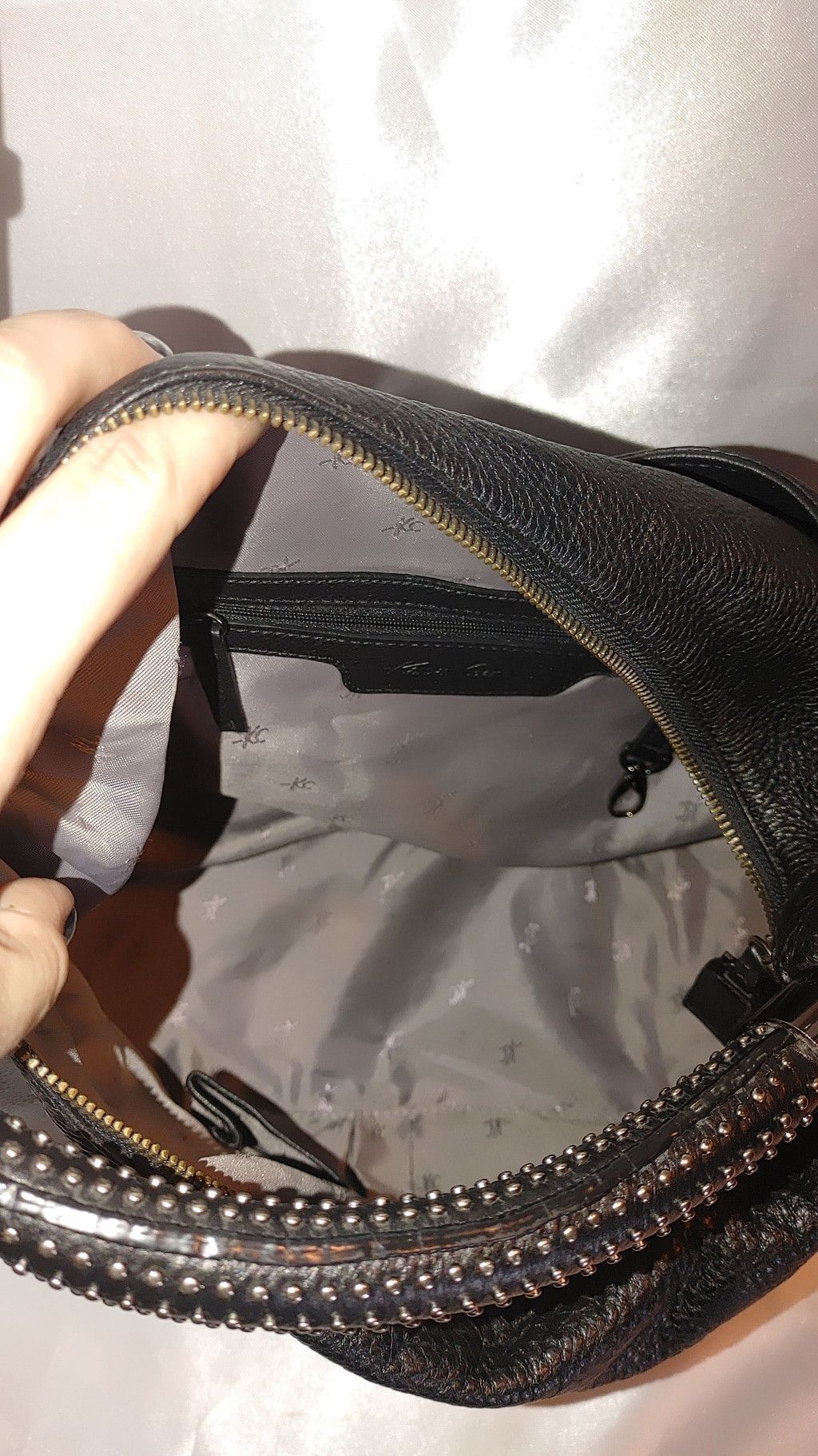 Kenneth Cole Kenneth Cole New York Leather Oversized Hobo Bag Size ONE SIZE - 8 Thumbnail