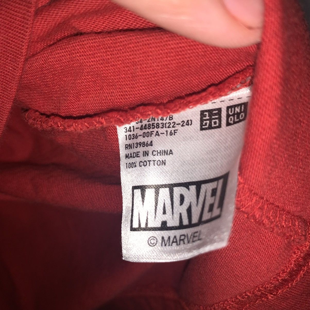 Uniqlo Uniqlo x Marvel red Spiderman tshirt Size XXL Size US XXL / EU 58 / 5 - 4 Thumbnail