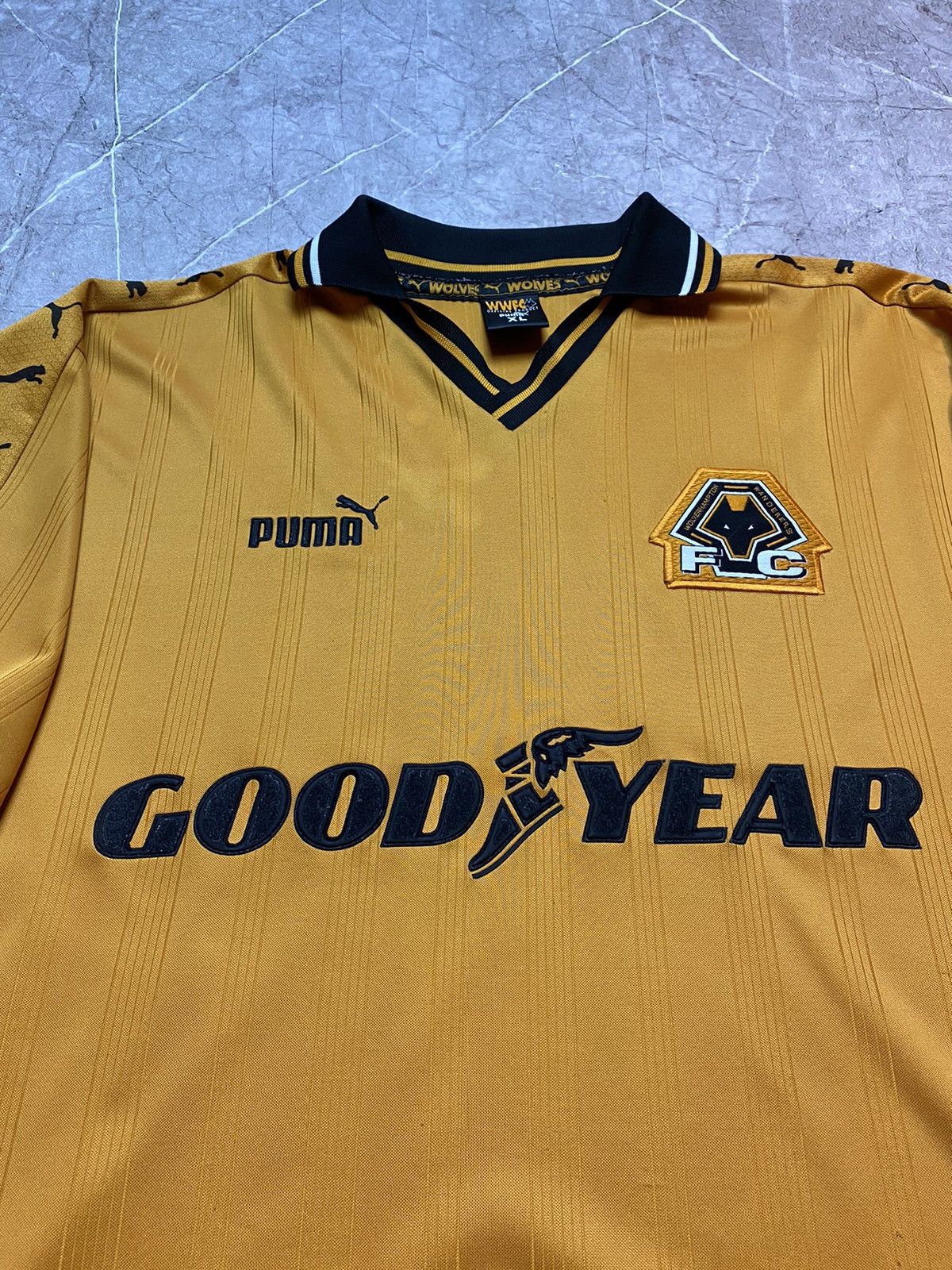 Puma × Vintage Vintage 1996 Wolverhampton Soccer Jersey Size XL Size US XL / EU 56 / 4 - 7 Thumbnail