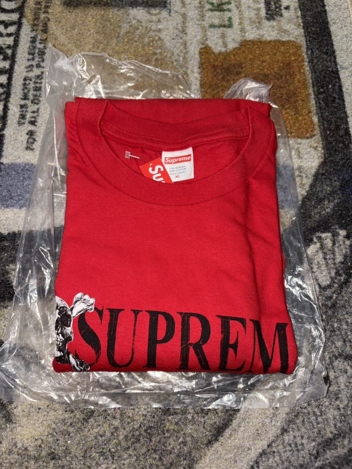 Supreme Supreme Skull Tee Red Size US XL / EU 56 / 4 - 1 Thumbnail
