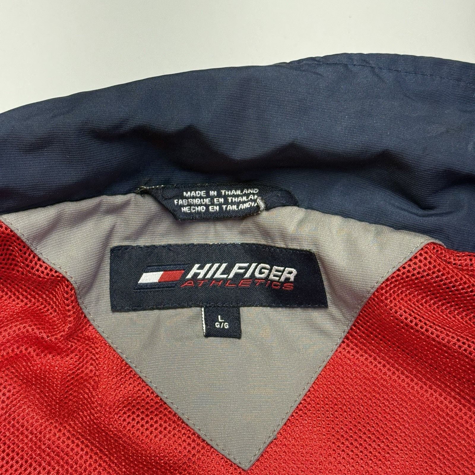 Tommy Hilfiger Vintage Hilfiger Athletic Windbreaker Jacket Mens L Red Size US L / EU 52-54 / 3 - 17 Thumbnail