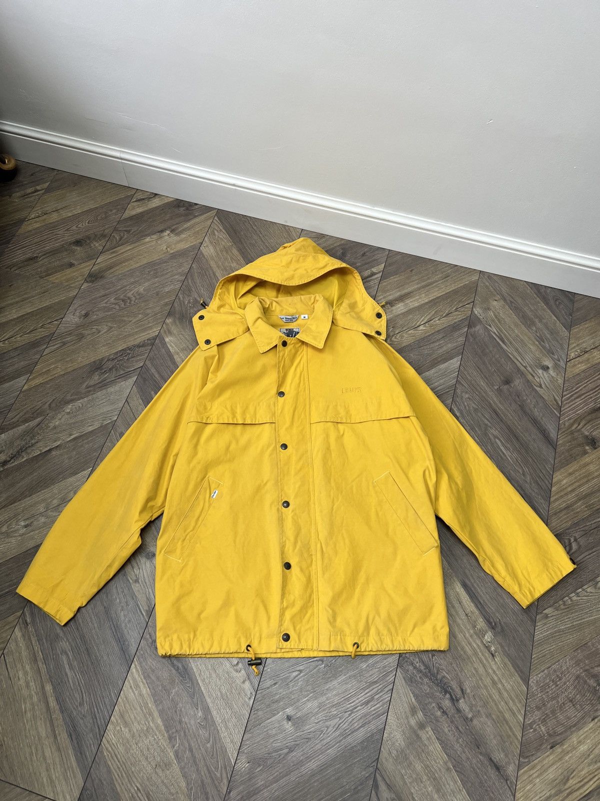 Vintage Levi’s 90s style Yellow Jacket