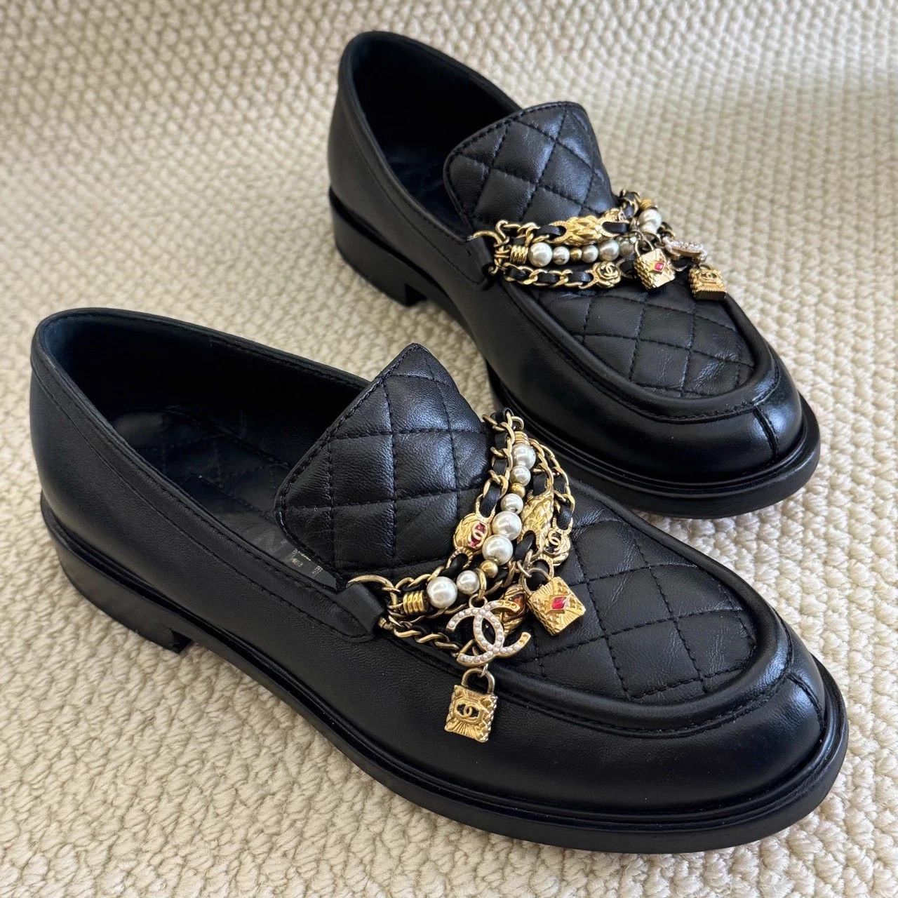 Chanel Chanel chain perfume bottle loafers Size US 7.5 / IT 37.5 - 3 Thumbnail