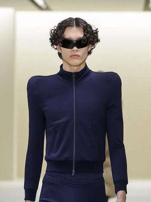 Balenciaga Balenciaga fall winter 2023 runway zipper with shoulder pad Size L / US 10 / IT 46 - 1 Thumbnail