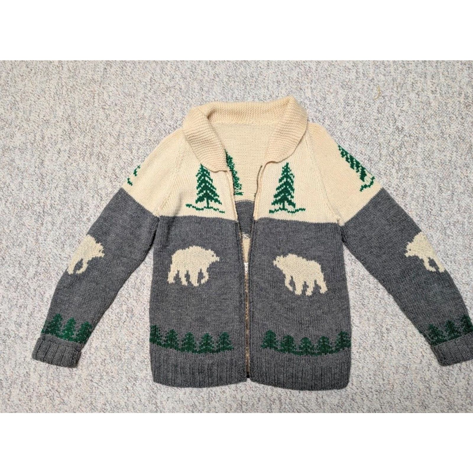 Vintage VINTAGE Cowichan Sweater POLAR BEAR cardigan S wool HANDMADE jacket Knit Style Handknit Full Zip Mens XS? Size US S / EU 44-46 / 1 - 7 Thumbnail