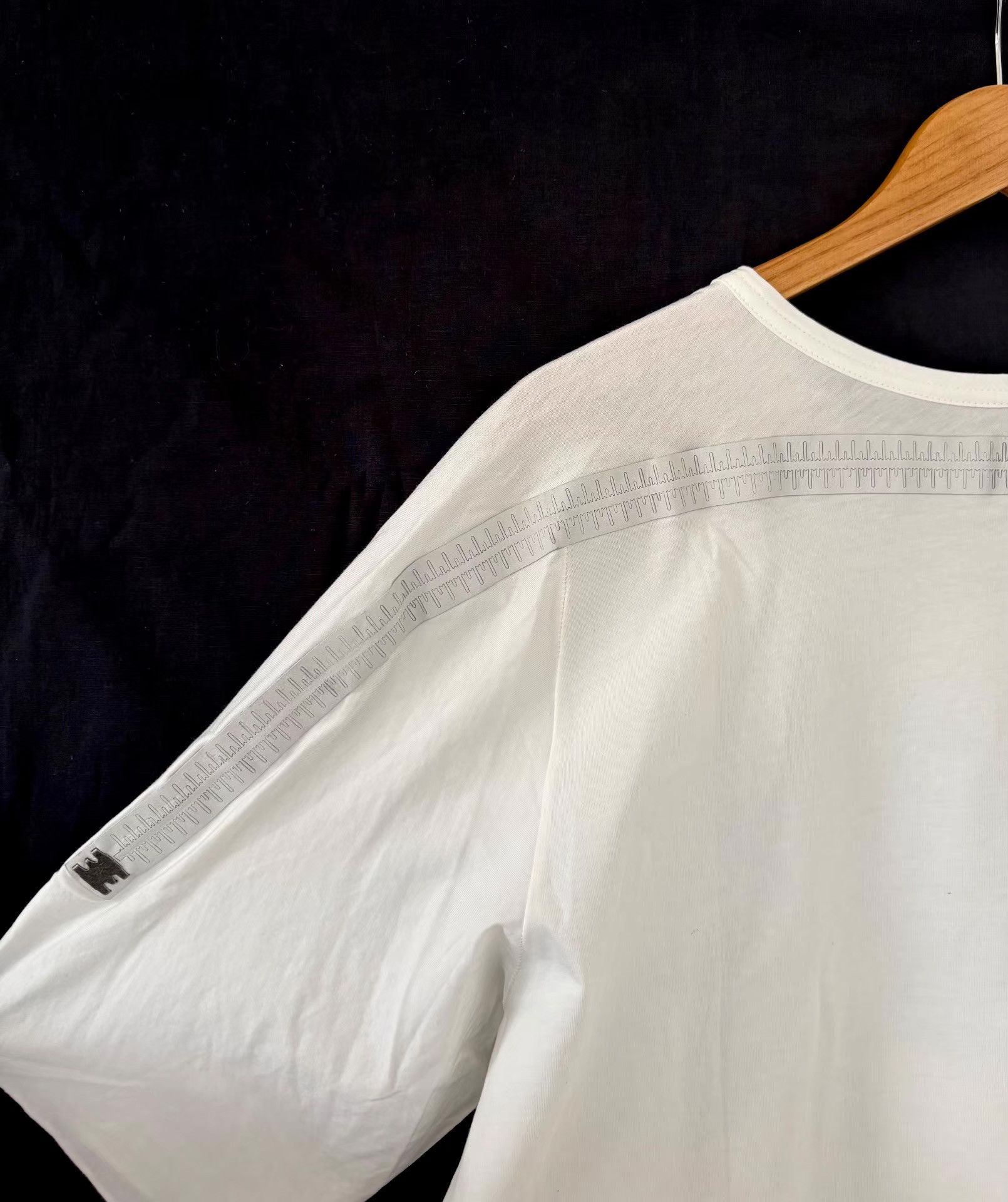 Isaac Sellam Experience Isaac Sellam Men's Oversized Keel White T-Shirt Ｑ21 Size US XL / EU 56 / 4 - 4 Thumbnail