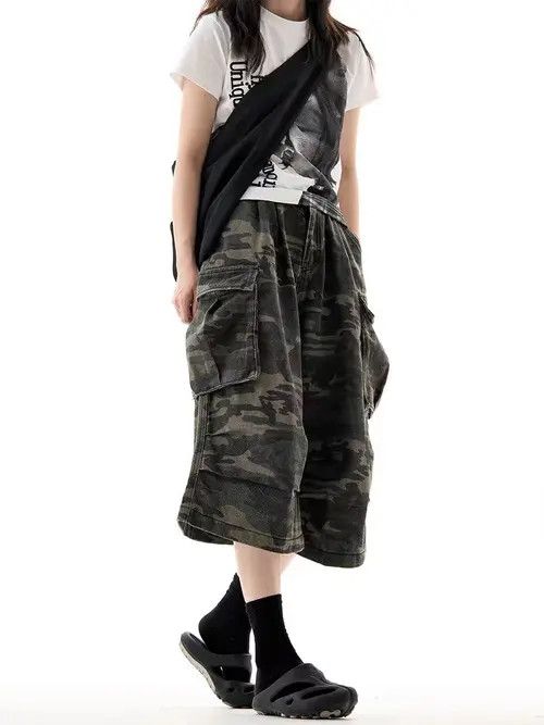 VIBE Vintage High Street Hip Hop Camo Denim Shorts Size US 32 / EU 48 - 7 Thumbnail