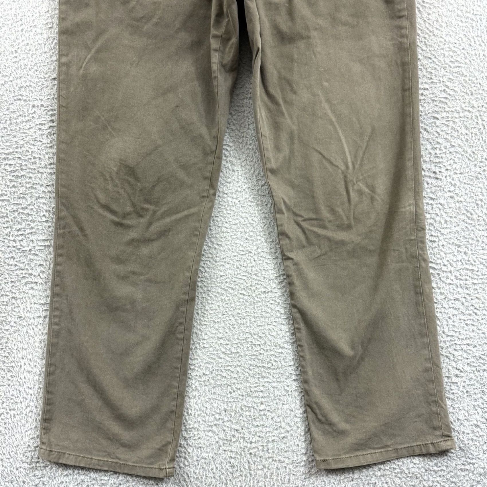 Tommy Bahama Tommy Bahama Pants Men Beige Chino Straight Trousers Slacks Casual 35 x32 Size US 35 - 2 Thumbnail