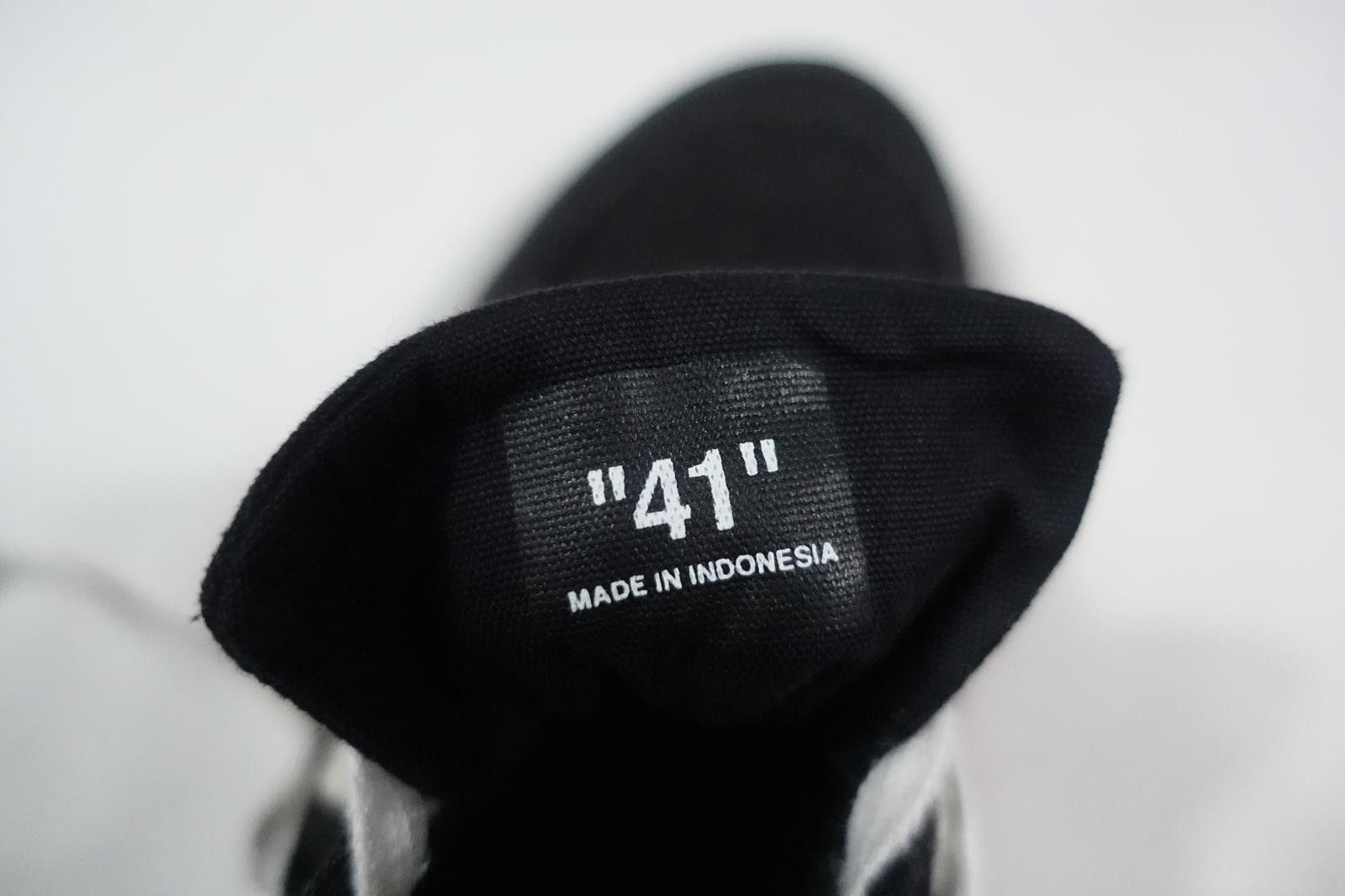Off-White Off-White Sneakers Vulcanized Black White Canvas 41 EU 8 US Size US 8 / EU 41 - 6 Thumbnail