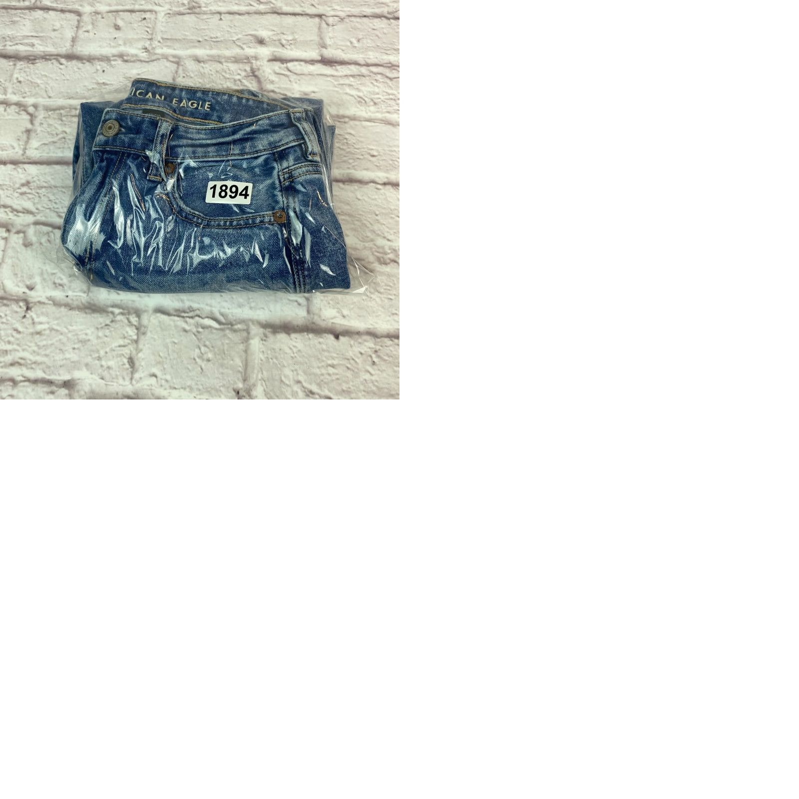 American Eagle Outfitters American Eagle Womens Mom Jeans Size 2 Blue Ripped Mid Rise Medium Wash Size 26" / US 2 / IT 38 - 9 Thumbnail
