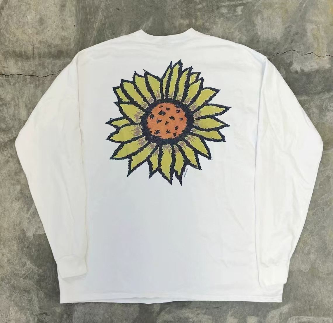Japanese Brand White casual retro sunflower pattern long-sleeved t-shirt Size US L / EU 52-54 / 3 - 1 Thumbnail