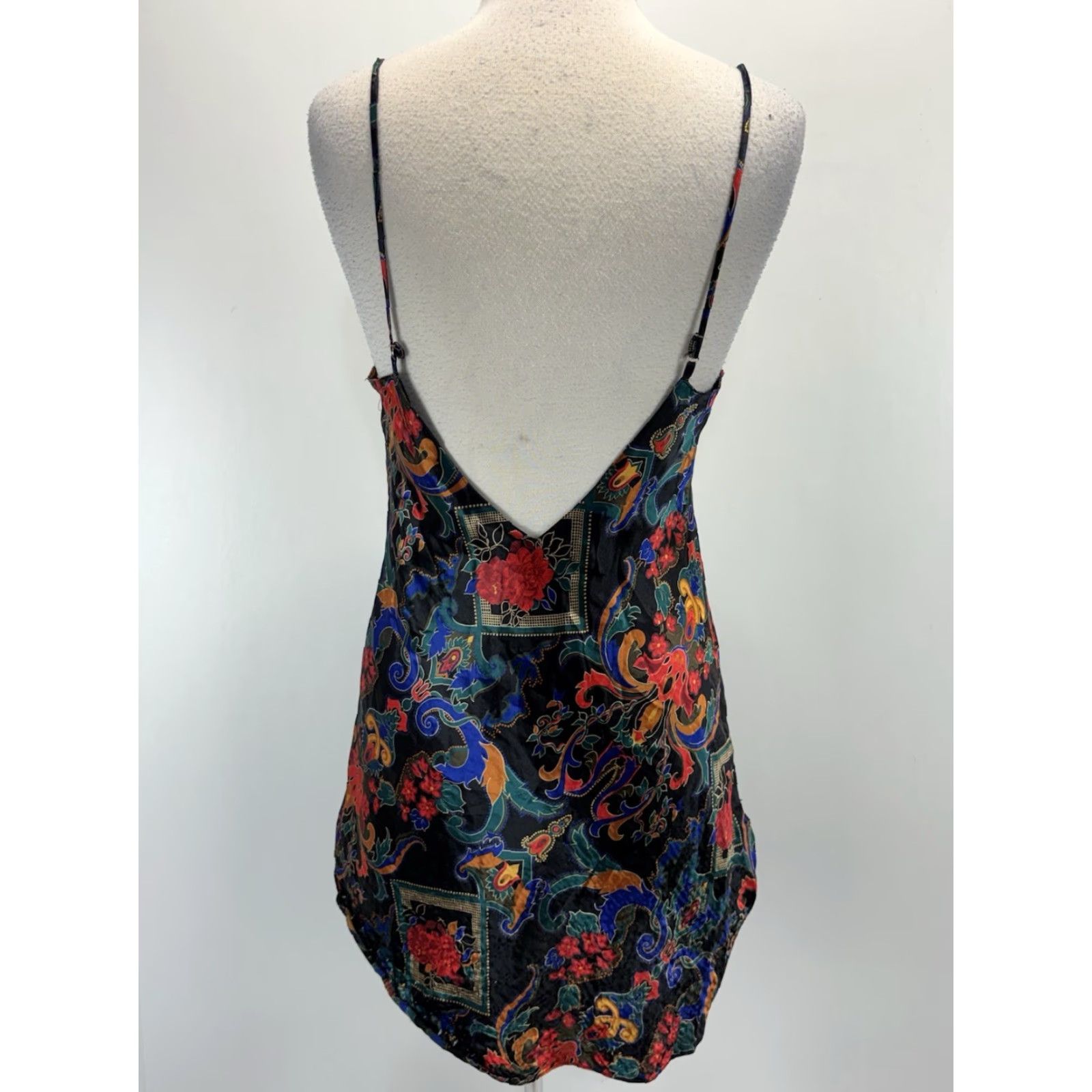 Victoria's Secret VINTAGE Victoria's Secret Gown Chemise Sleeveless Black Floral Satin Lace M 90s Nightgown Womens Size ONE SIZE - 3 Thumbnail
